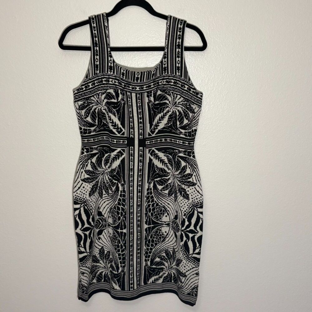 FARM Rio Monochrome Elegance Scarf Off White Knit Mini Dress NWT Large